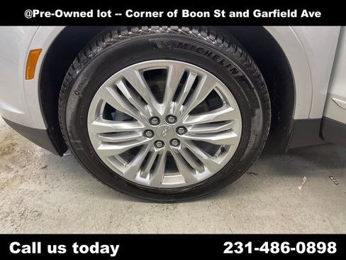 Used 2018 Cadillac XT5 Premium Luxury AWD/4WD image 11