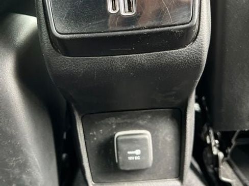 Used 2023 Jeep Compass Latitude AWD/4WD image 14