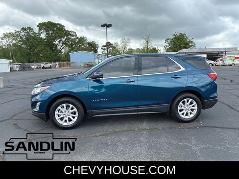 Certified 2020 Chevrolet Equinox LT image 2