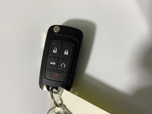 Used 2018 Chevrolet Impala LT FWD image 40