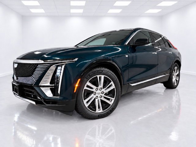 Used 2024 Cadillac Lyriq Tech w/ Driver Assist Package AWD/4WD image 5