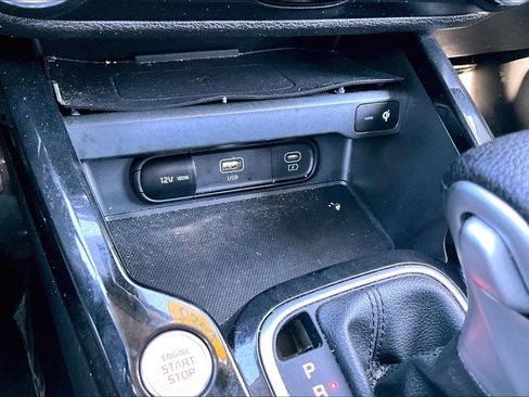 Used 2023 Kia Soul S image 29