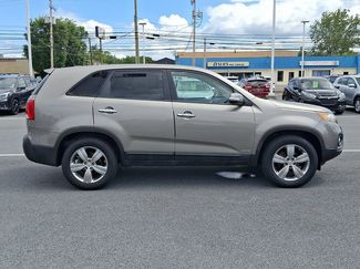 Used 2011 Kia Sorento EX w/ Limited Pkg AWD/4WD video 4