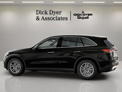 Used 2025 Mercedes-Benz GLC 300 image 21