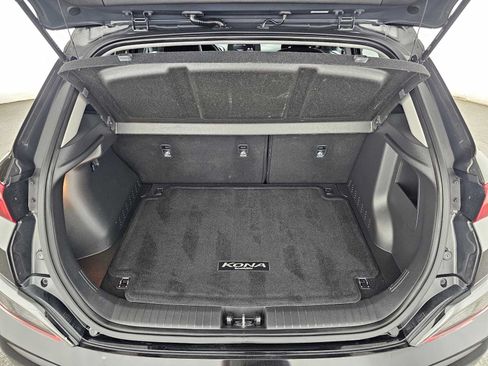 Used 2023 Hyundai Kona SE w/ Cargo Package FWD image 14