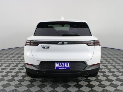 Used 2025 Chevrolet Equinox EV LT image 22