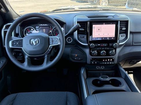 New 2026 RAM 2500 Big Horn AWD/4WD image 15