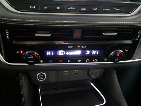 Used 2021 Nissan Rogue Platinum image 23