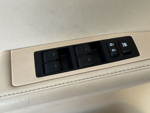 Used 2015 Lexus ES 300h w/ Navigation System Package FWD image 13