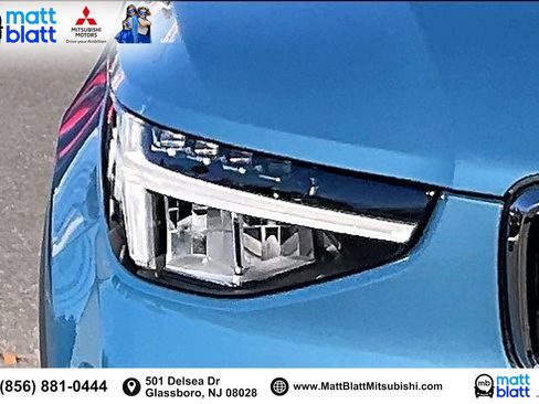 Used 2025 Volvo XC40 B5 Core image 30