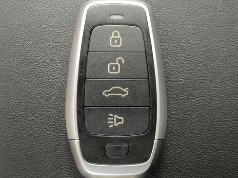 Used 2023 Honda Accord LX image 32