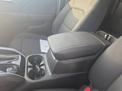 Used 2024 Chevrolet Colorado LT w/ LT Convenience Package II RWD image 20