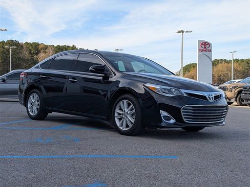 Used 2013 Toyota Avalon XLE image 9