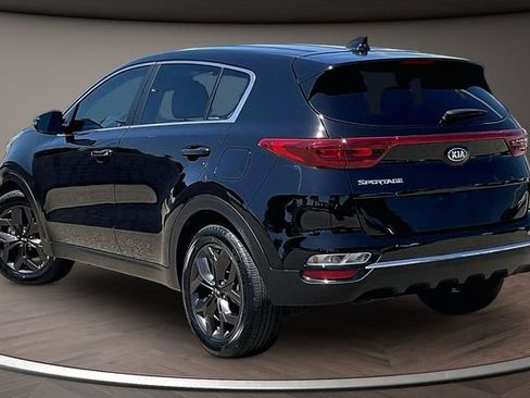 Used 2022 Kia Sportage LX w/ LX FWD Value Edition Package image 11