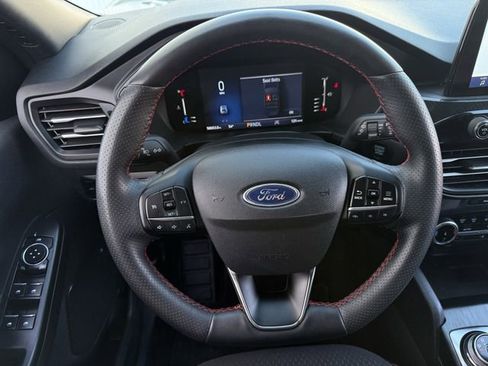 Used 2024 Ford Escape ST-Line image 12