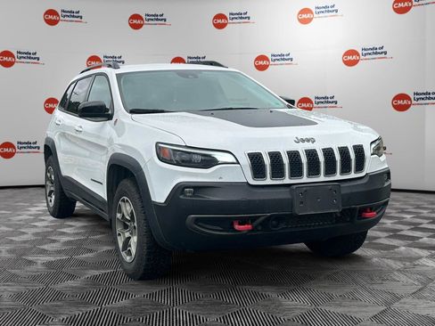 Used 2022 Jeep Cherokee Trailhawk w/ Premium Leather Package AWD/4WD image 7