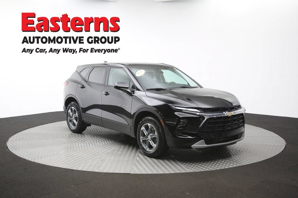 Used 2025 Chevrolet Blazer LT FWD image 51