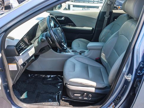 Used 2021 Kia Niro FWD image 18