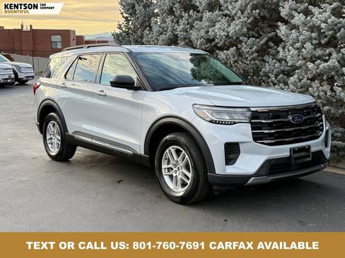 Used 2025 Ford Explorer Active AWD/4WD image 10