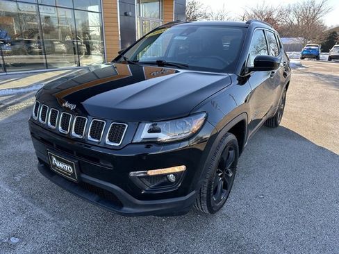 Used 2018 Jeep Compass Latitude w/ Safe & Security Group image 2
