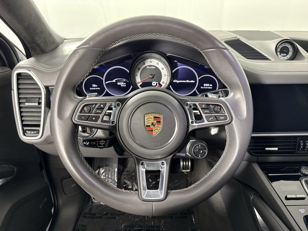 Certified 2023 Porsche Cayenne Turbo w/ Assistance Package AWD/4WD image 35