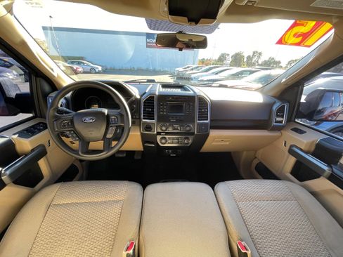Used 2015 Ford F150 XLT image 14