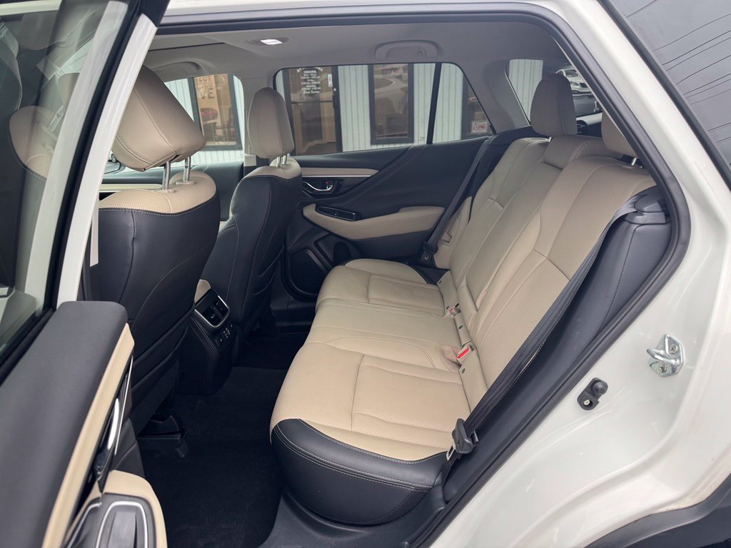 Used 2023 Subaru Outback Limited AWD/4WD image 15