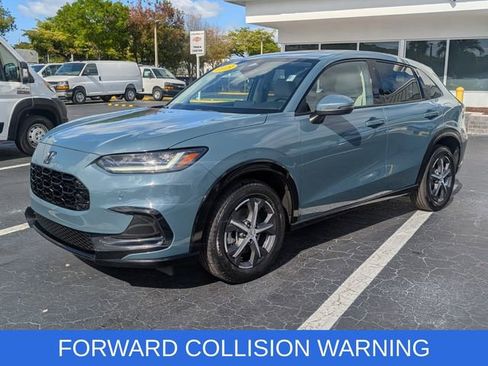 Used 2023 Honda HR-V EX-L image 3