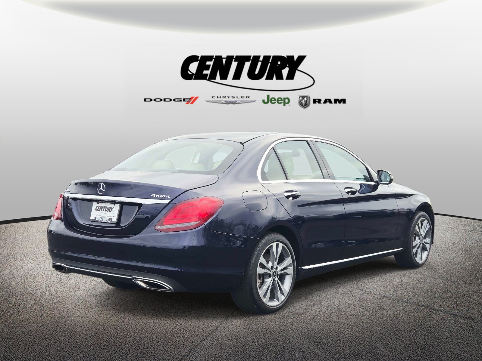 Used 2019 Mercedes-Benz C 300 4MATIC Sedan image 4
