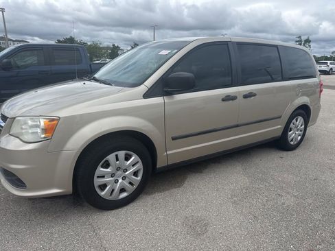 Used 2014 Dodge Grand Caravan American Value Package image 11
