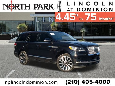Used 2022 Lincoln Navigator Reserve image 1