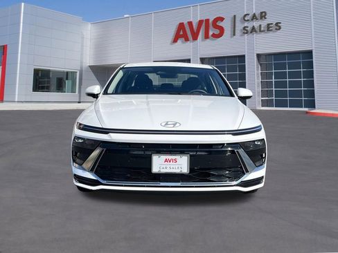 Used 2025 Hyundai Sonata SEL FWD image 2