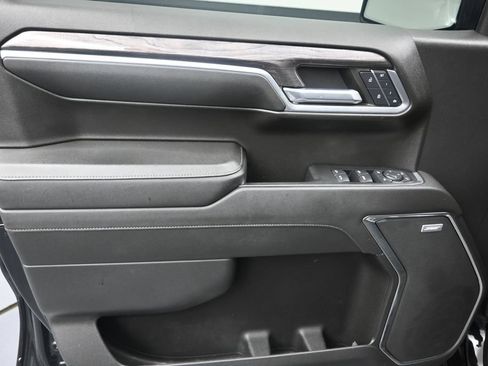 Used 2024 Chevrolet Silverado 1500 LTZ RWD image 11