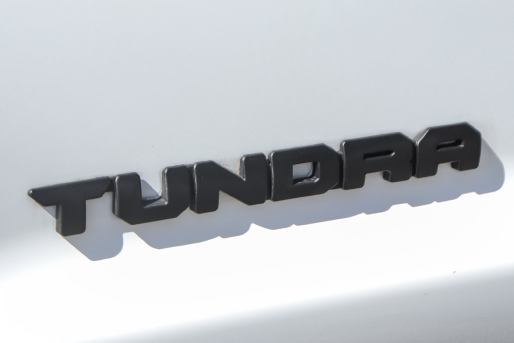 Used 2018 Toyota Tundra Limited w/ Limited Premium Package AWD/4WD image 55