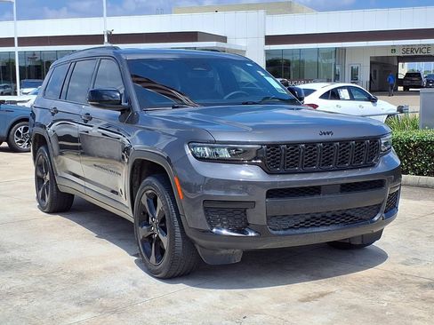 Used 2024 Jeep Grand Cherokee L Laredo RWD image 7