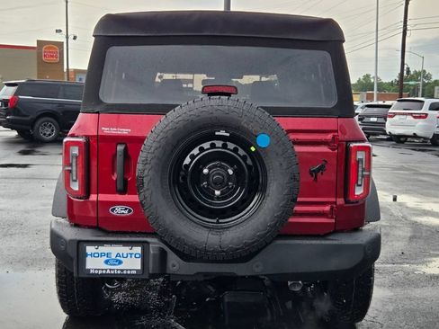 New 2026 Ford Bronco Outer Banks w/ Black Appearance Package AWD/4WD image 4