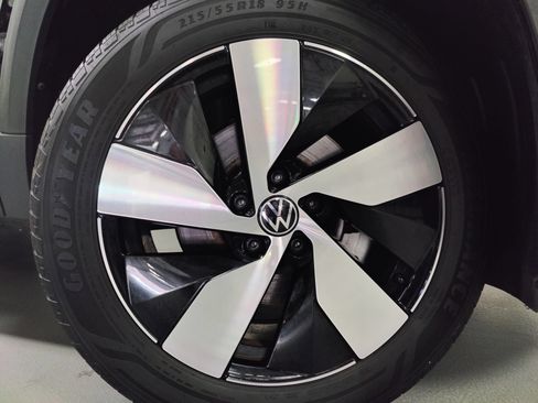 Certified 2023 Volkswagen Taos S w/ Driver Assistance Package AWD/4WD image 22