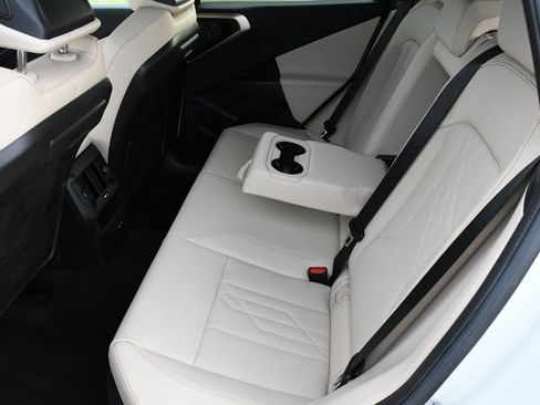 Used 2025 BMW X3 xDrive30i w/ Convenience Package image 9