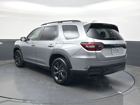 New 2026 Honda Pilot Sport image 6