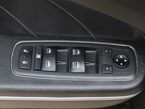 Used 2019 Dodge Charger R/T w/ Plus Group RWD image 11