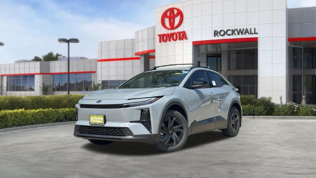 Used 2026 Toyota C-HR AWD/4WD image 1