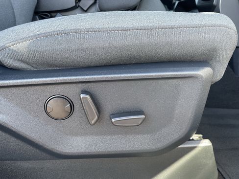 Used 2022 Ford F150 XLT w/ Equipment Group 302A High image 38