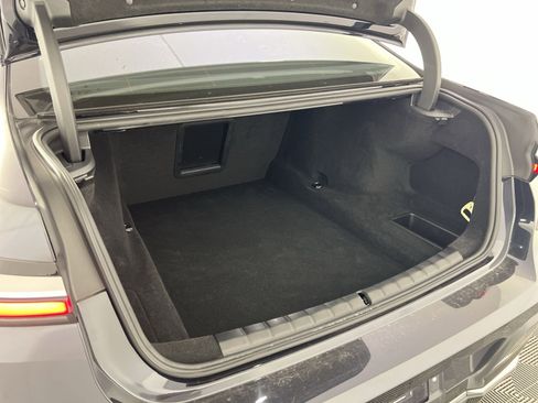 Used 2024 BMW 740i xDrive image 26