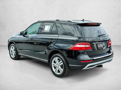 Used 2015 Mercedes-Benz ML 250 BlueTEC 4MATIC image 7