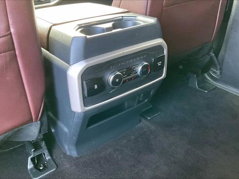Used 2023 Ford Expedition Limited image 33