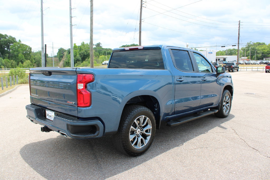 Used 2024 Chevrolet Silverado 1500 RST w/ Z71 Off-Road Package AWD/4WD image 7