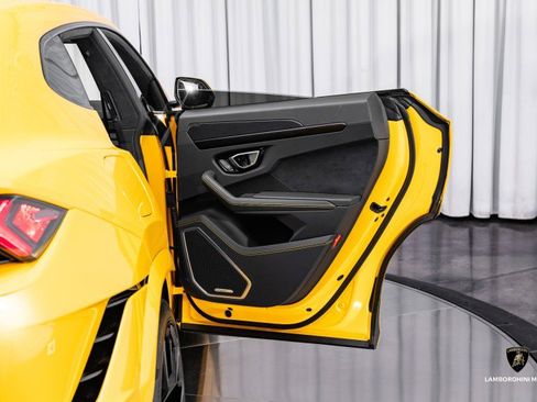 Used 2023 Lamborghini Urus S image 50