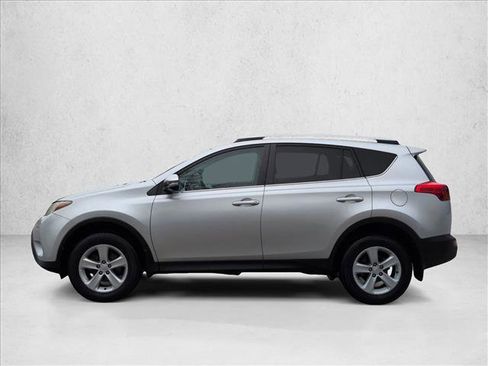 Used 2014 Toyota RAV4 XLE image 9