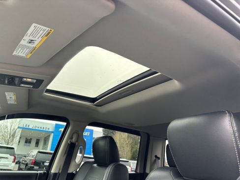 Used 2014 RAM 1500 Laramie w/ Convenience Group image 15