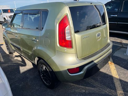 Used 2012 Kia Soul FWD image 10